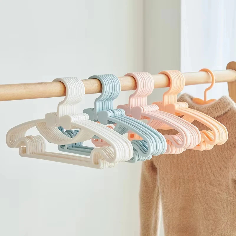 Baby Clothes Organiser - 10 шт. портативных пластиковых ветрозащитных вешалок