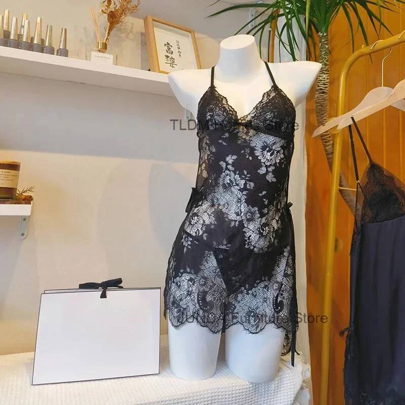 Полудлинное нижнее белье, мане – обзор и цена Baby Clothing Display Stand